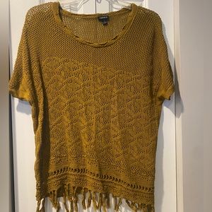 Torrid - Short sleeve knitted fringed sweater